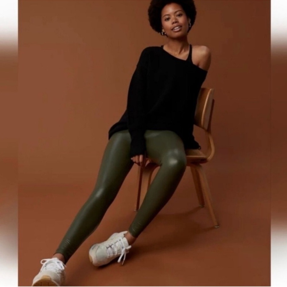 OFFLINE By Aerie Real Luxe Faux Leather
Legging Olive Green